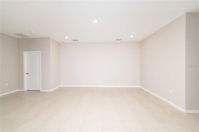 Building Photo - 16619 Mooner Plank Cir