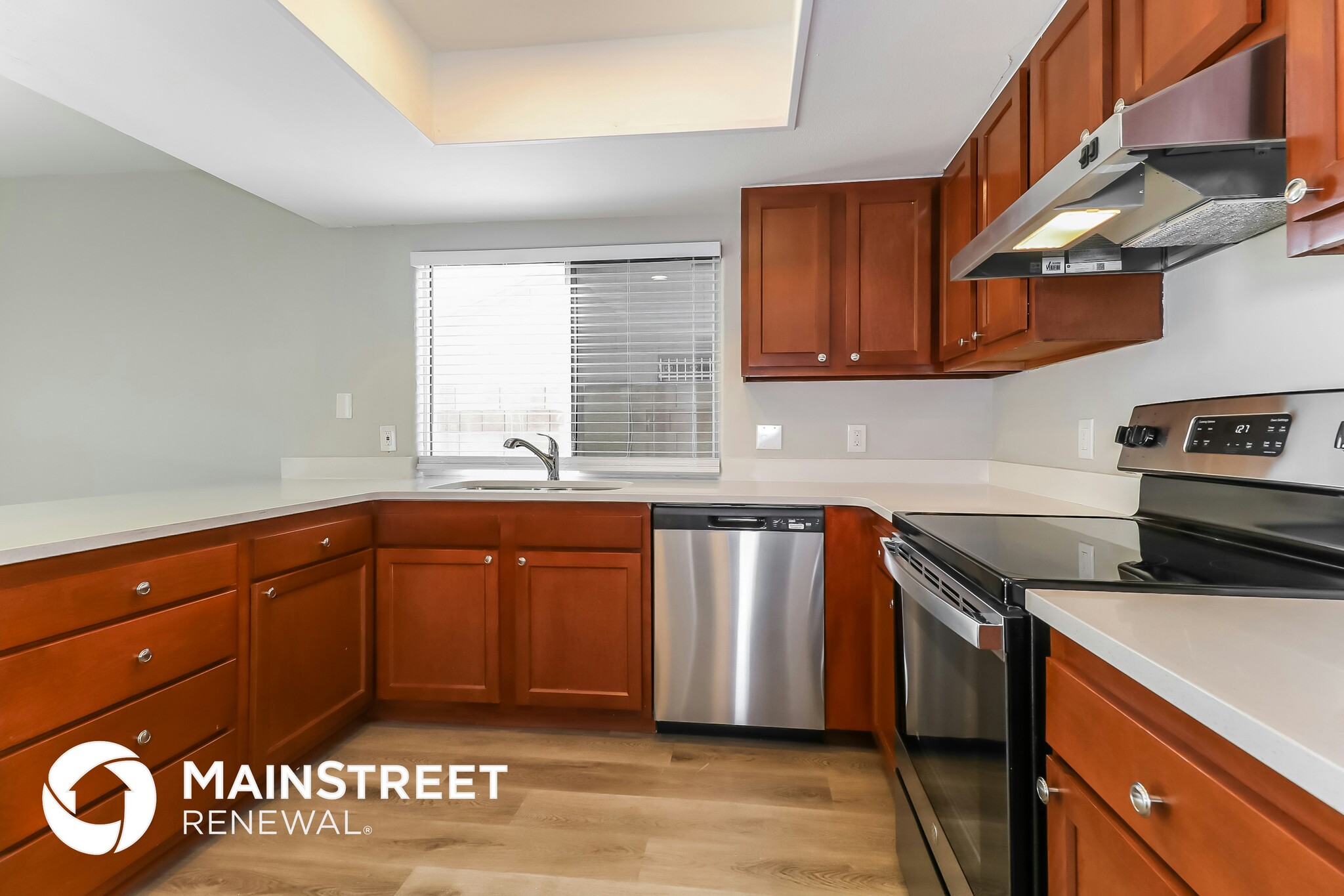 Building Photo - 7527 W Elm St