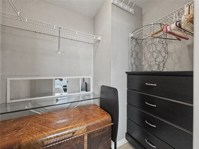 Building Photo - 253 NE 2nd St