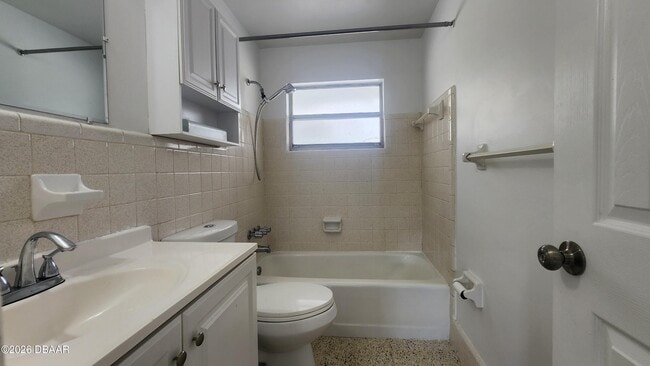 Building Photo - 1750 S Palmetto Ave