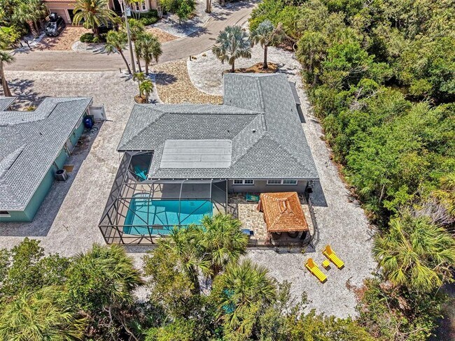 Building Photo - 307 Avenida De Paradisio