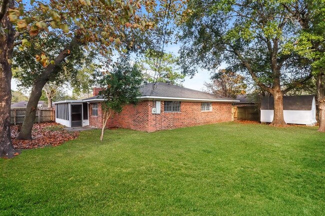 Building Photo - 10022 Sweet Gum Ln