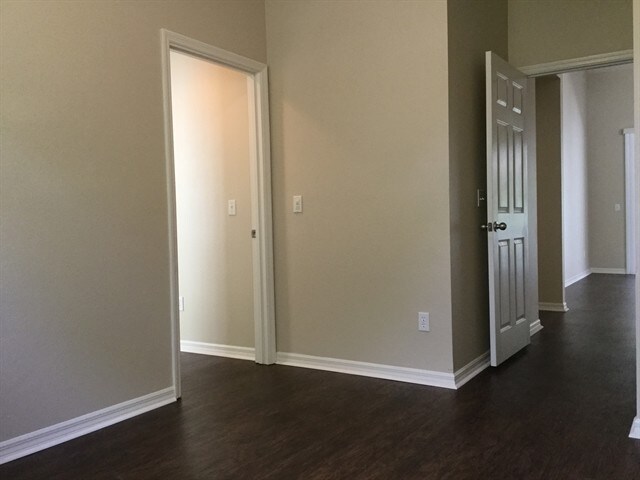 Building Photo - 14988 Faversham Cir