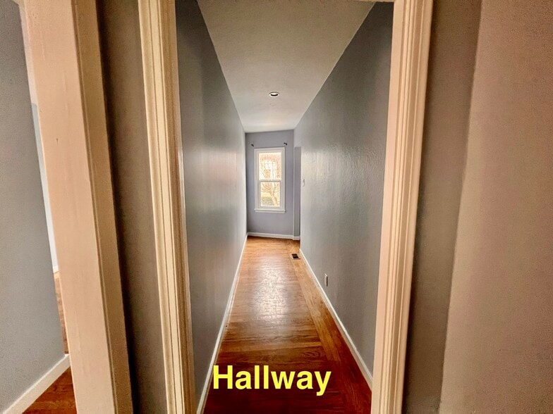 Building Photo - 660 Railroad Ave