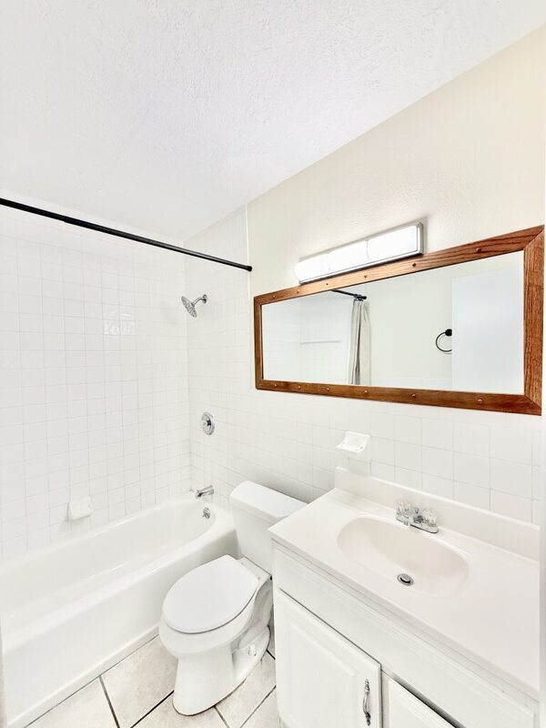 Building Photo - 2701 56th Ln N