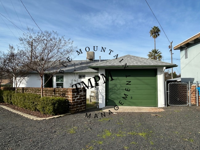 Building Photo - 1295 Floral Ave