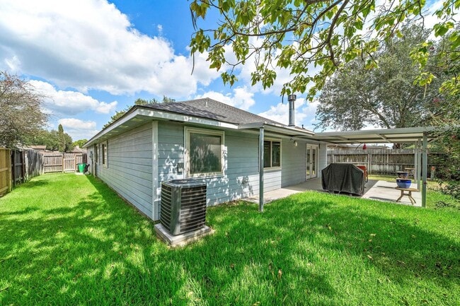 Building Photo - 18223 Lundar Ln