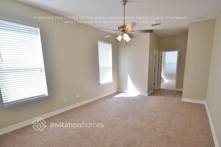 Building Photo - 7017 Buttonbush Loop