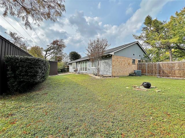 Building Photo - 2414 Clearhaven Ct