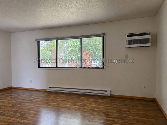 Building Photo - 420 5th Ave E