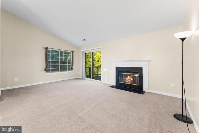 Building Photo - 731 Cedar Crest Dr