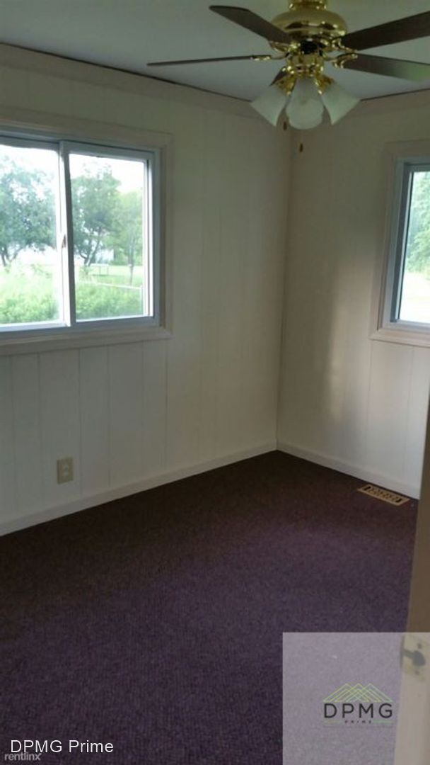 Building Photo - 3 br, 2 bath House - 8085 Pettit Road