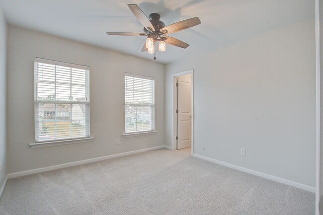 Building Photo - 602 Mountain Laurel Cir