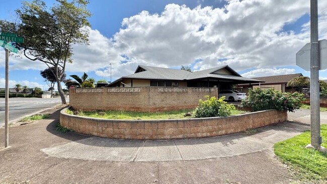 Building Photo - 94-334 Kamalei Street