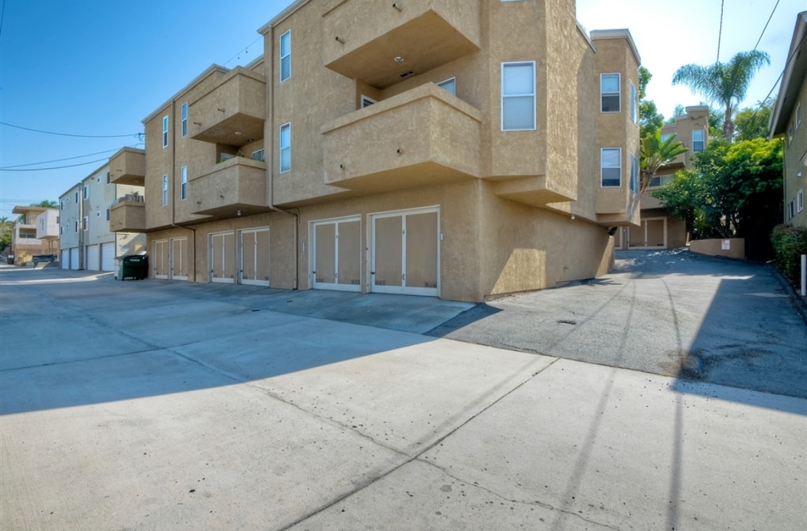 Building Photo - 4140 Hamilton St