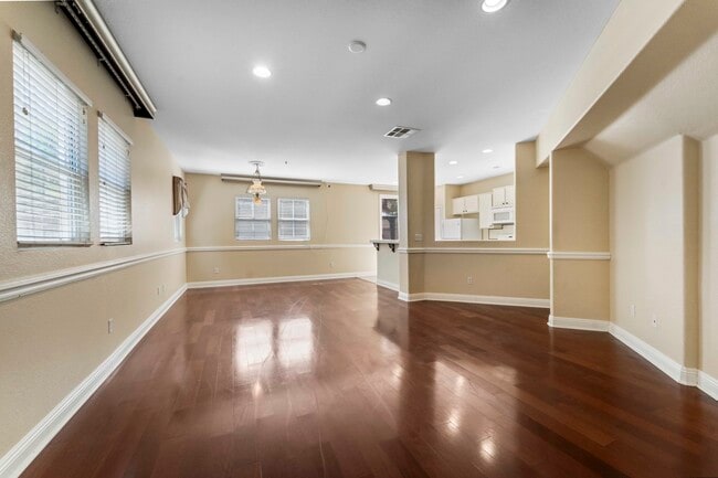 Building Photo - 28225 Clementine Dr