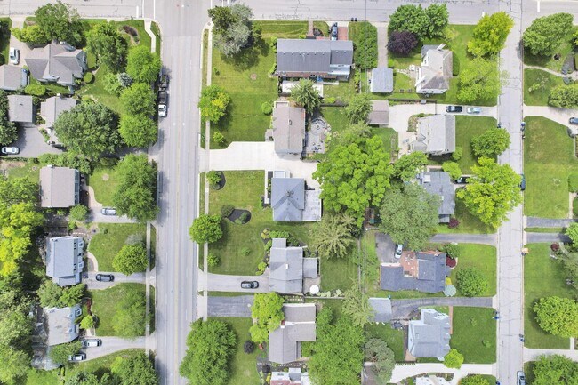 Building Photo - 2615 Northwest Blvd