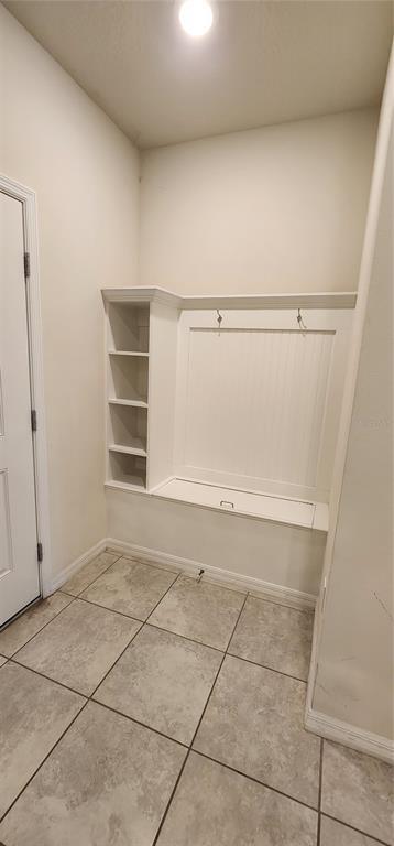 Building Photo - 7517 Oak Spg Ln
