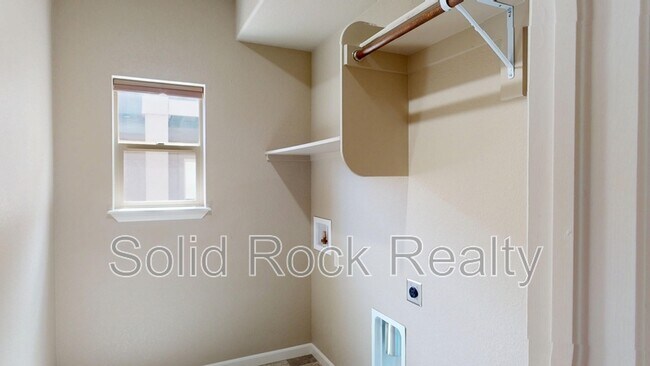 Building Photo - 6404 Cubbage Dr