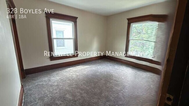 Building Photo - 323 Boyles Ave