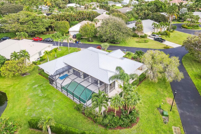 Building Photo - 8120 SE Waterway Dr