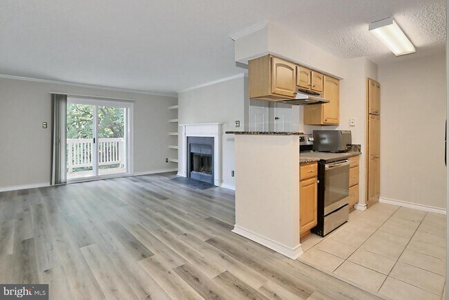 Building Photo - 1513 Lincoln Way