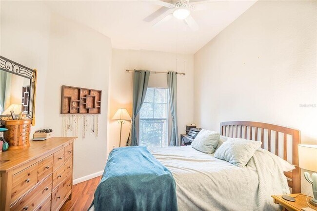 Building Photo - "Stylish 1-Bedroom Apartment with Modern A...