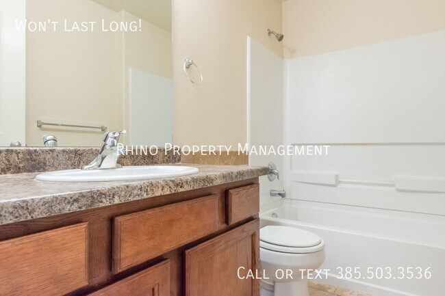 Building Photo - 56 E Resaca Dr