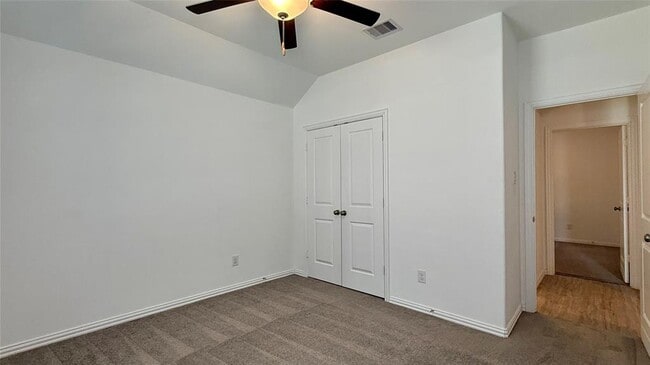 Building Photo - 13018 Hydeland Dr