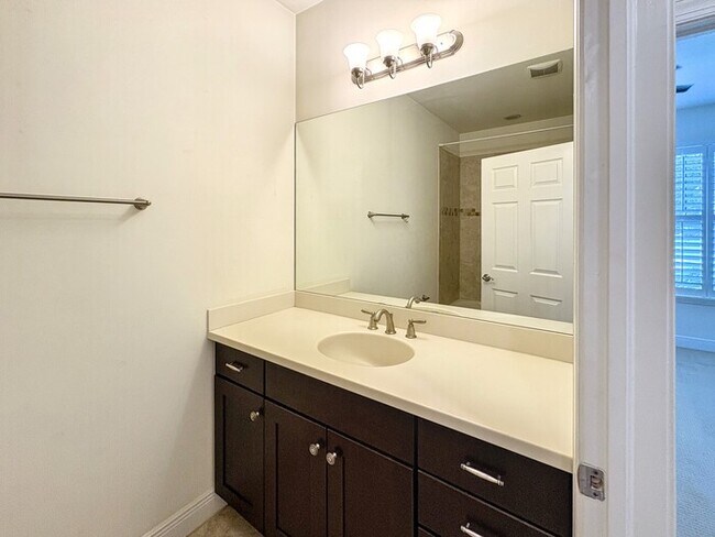 Building Photo - 5808 Yeats Manor Dr