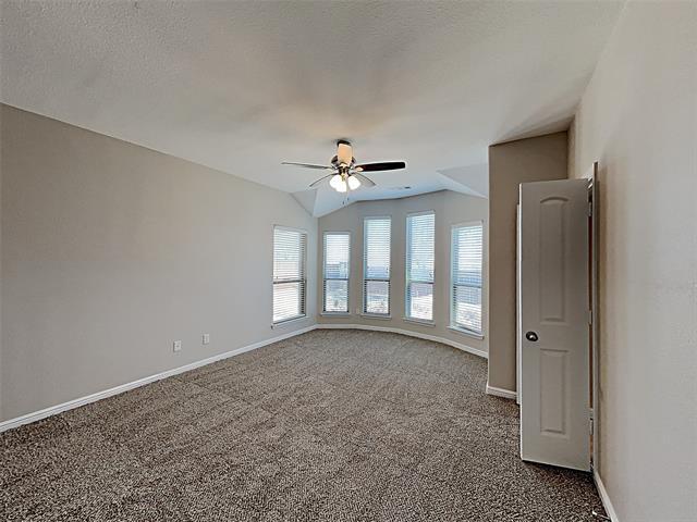 Building Photo - 1025 Prairie Heights Dr