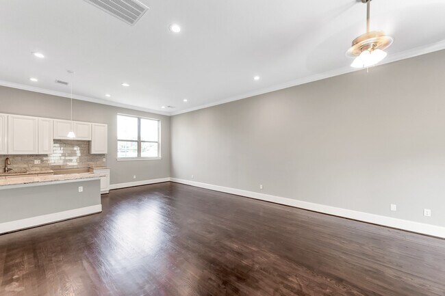 Building Photo - 4609 Nett St