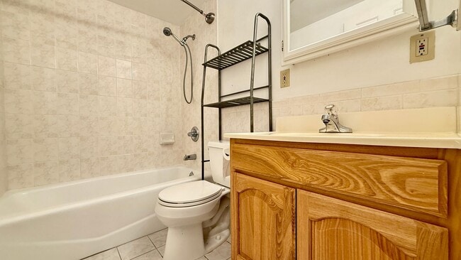 Building Photo - LT11MAIN