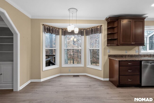 Building Photo - Charming Cary Home on Quiet Cul-de-Sac Move-In Ready!