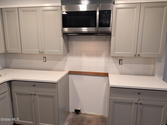 Building Photo - 1731 Ferguson St