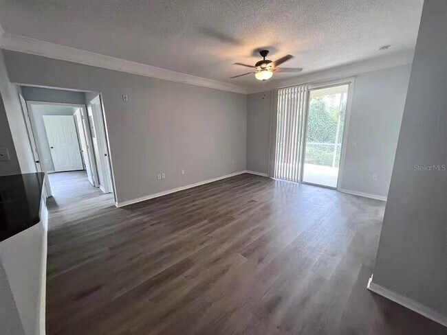 Building Photo - 13025 Mulberry Park Dr