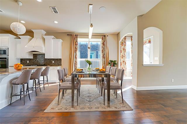 Building Photo - 6844 Westbury Dr