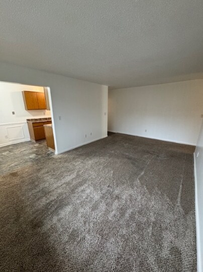 Building Photo - 595 Wagner Dr