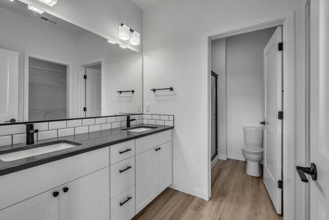 Building Photo - Spacious Two-Story Single-Family Home