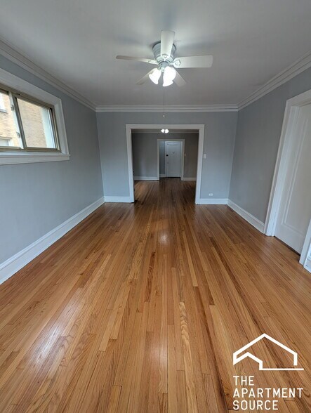 Building Photo - 3438 W Foster Ave