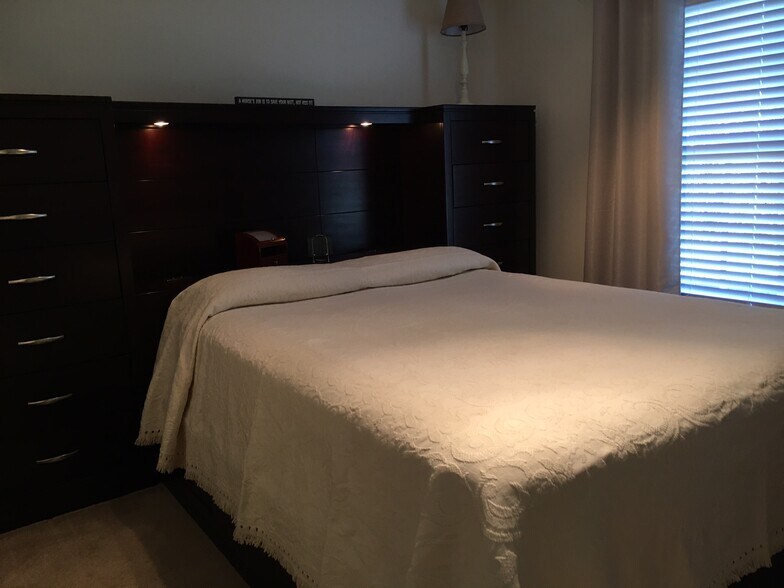 Master Bedroom - 8513 Bernwood Cove Loop