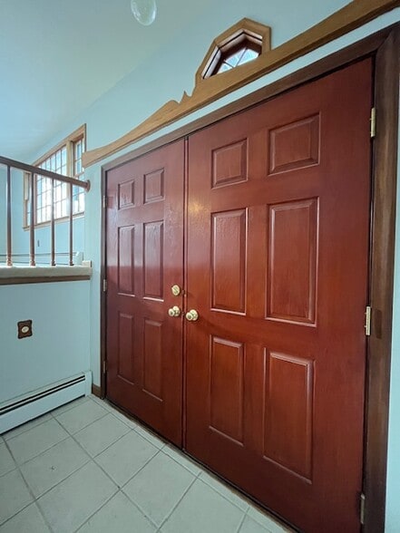 Building Photo - 222 Primrose Hill Rd