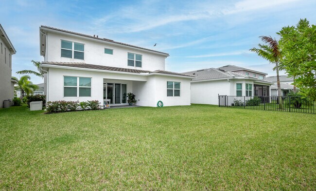 Building Photo - 15145 Cameo Ct