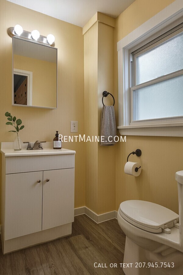 Building Photo - 16 Kendall St