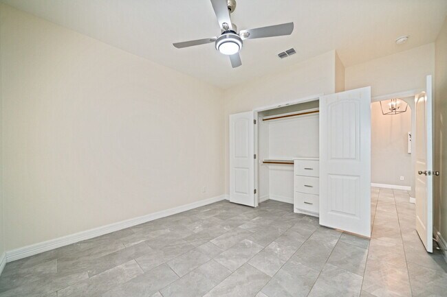 Building Photo - 3922 Pennine Way