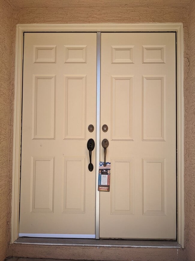 Building Photo - A Very nice and Large 4 Bedroom, 3 Bathroom, 2 STORY Home in Desert Shores!!!!