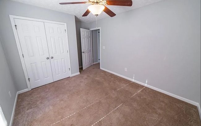 Building Photo - 8018 Silverado Dr