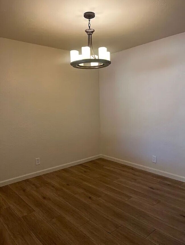 Building Photo - 3519-3521 KOA Way