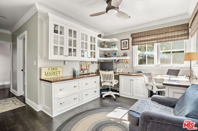 Building Photo - 4537 Agnes Ave