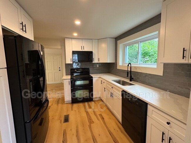 Building Photo - 185 S Rocksprings St